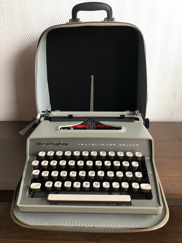 Remington travel riter deluxe grey revised ribbon new