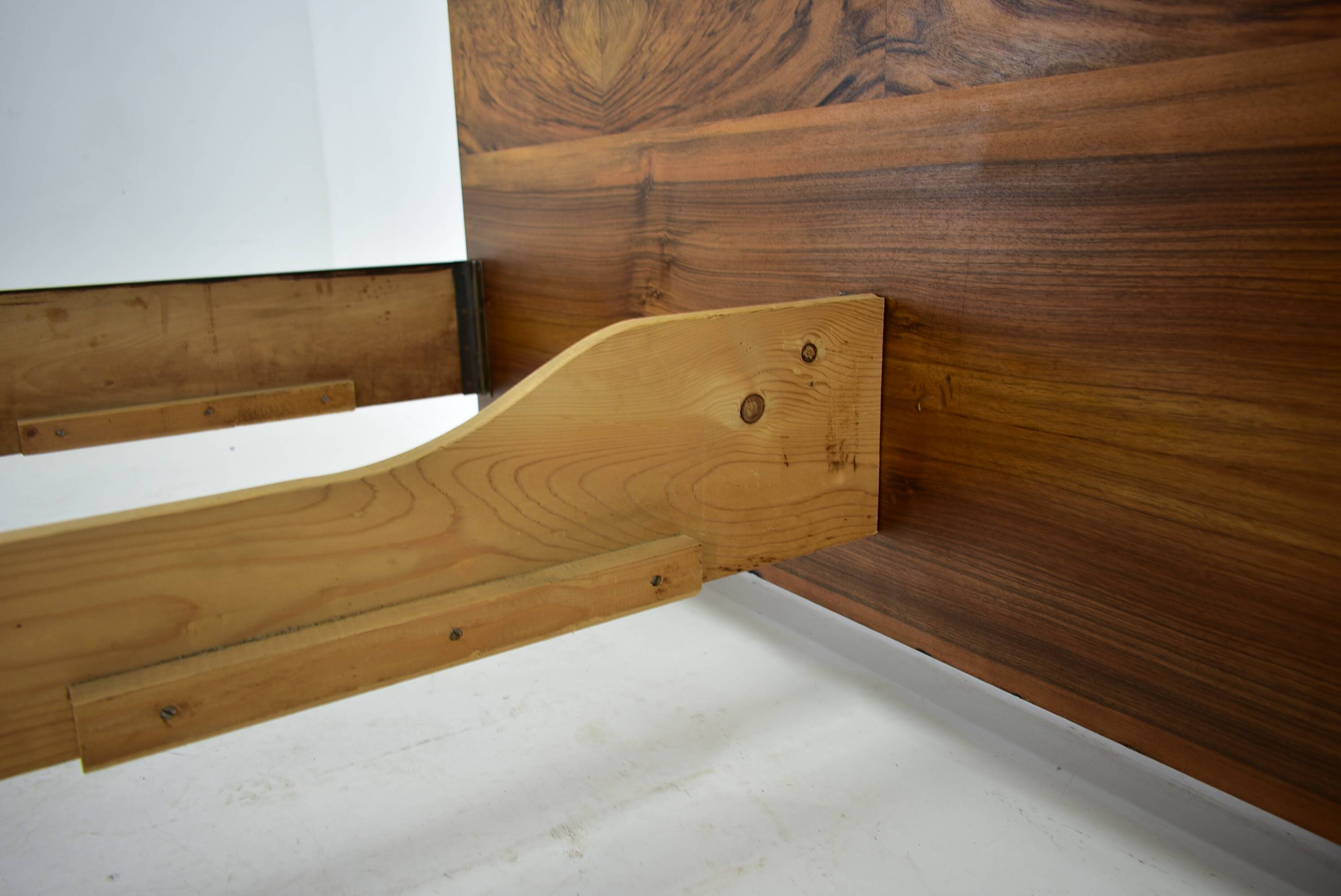Art Deco double bed by Jindřich Halabala for Up Závody, 1945s