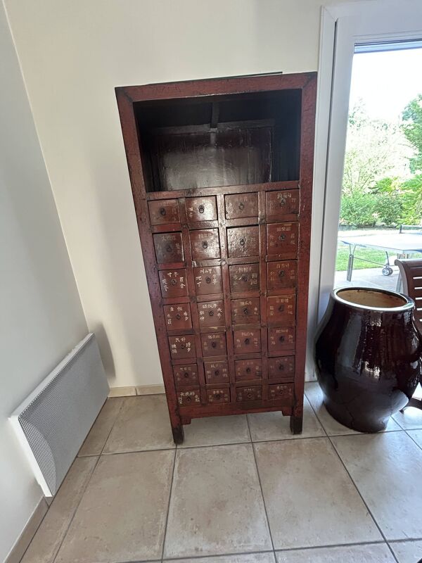 Meuble d'apothicaire chinois