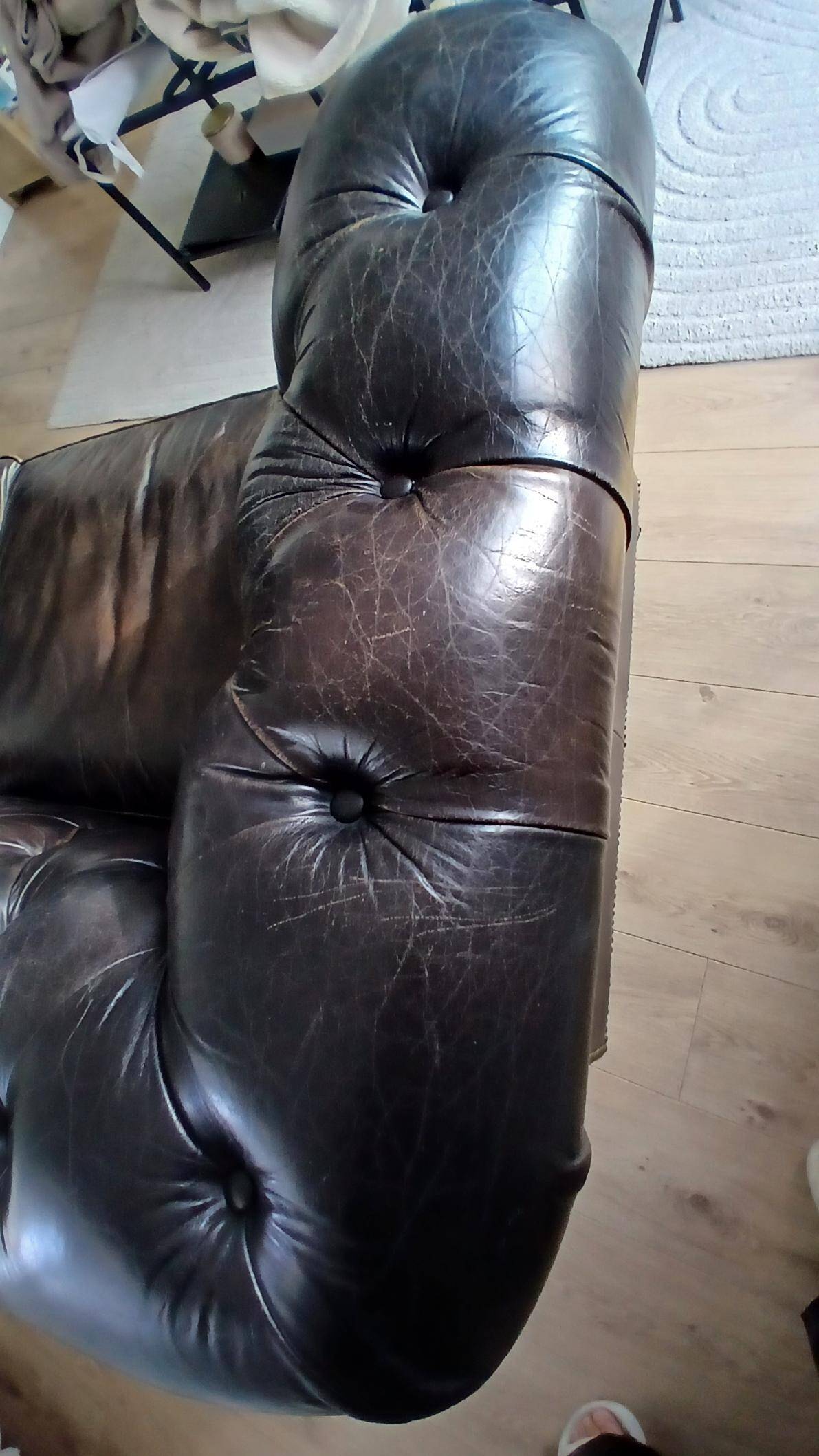 Coventry 3-seater Chesterfield sofa – Black leather