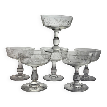 6 coupes à champagne en cristal