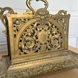Porte courrier en laiton doré d'époque