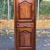Armoire vintage en bois massif d'aulne