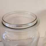 2 glass jars with lid