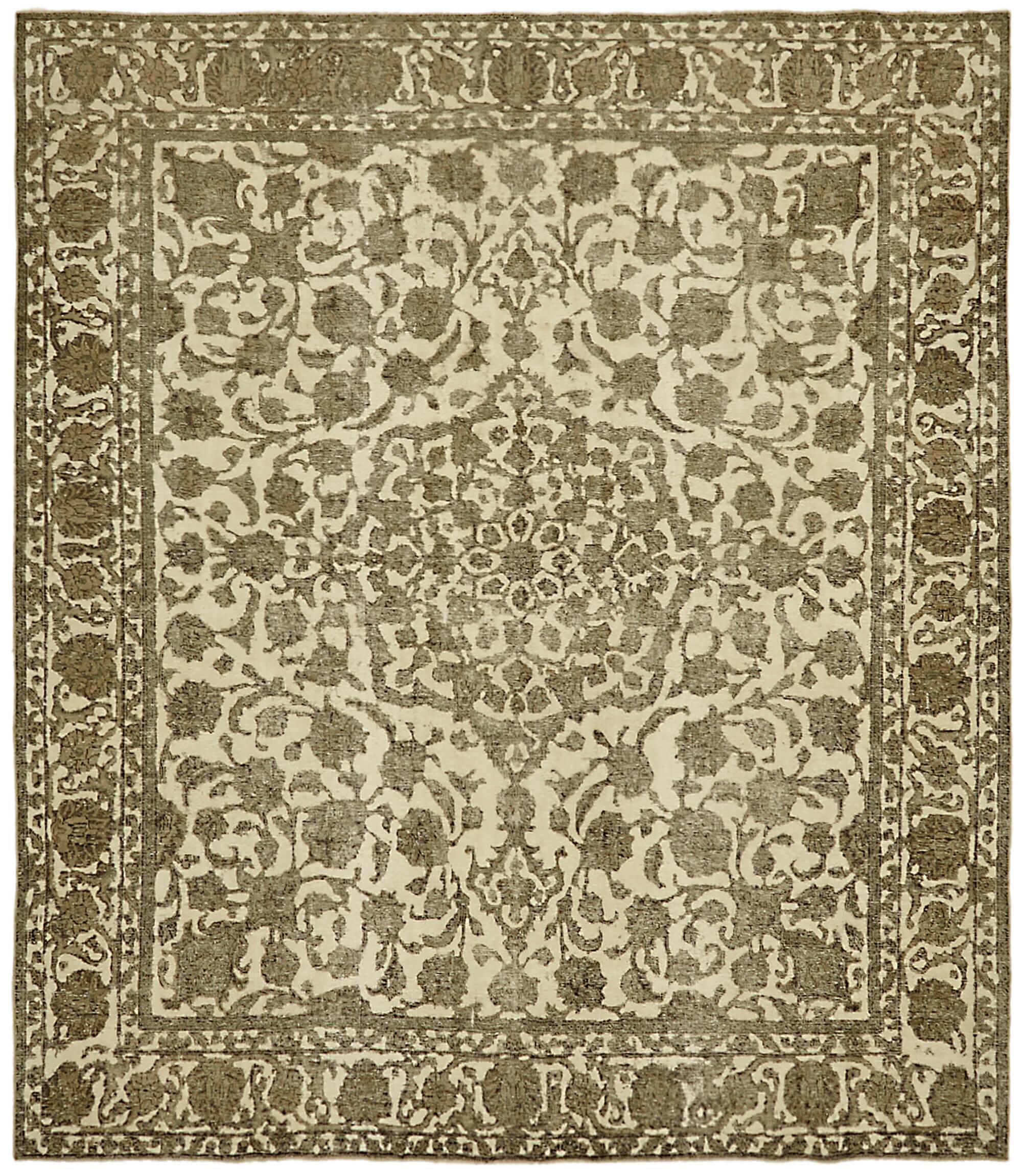 Hand-Knotted Persian Vintage 1970s 298 cm x 340 cm Beige Wool Carpet