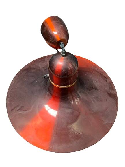 Red metal suspension