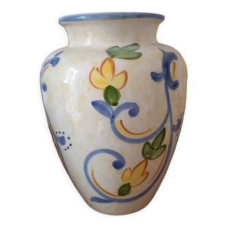 Vase jaune