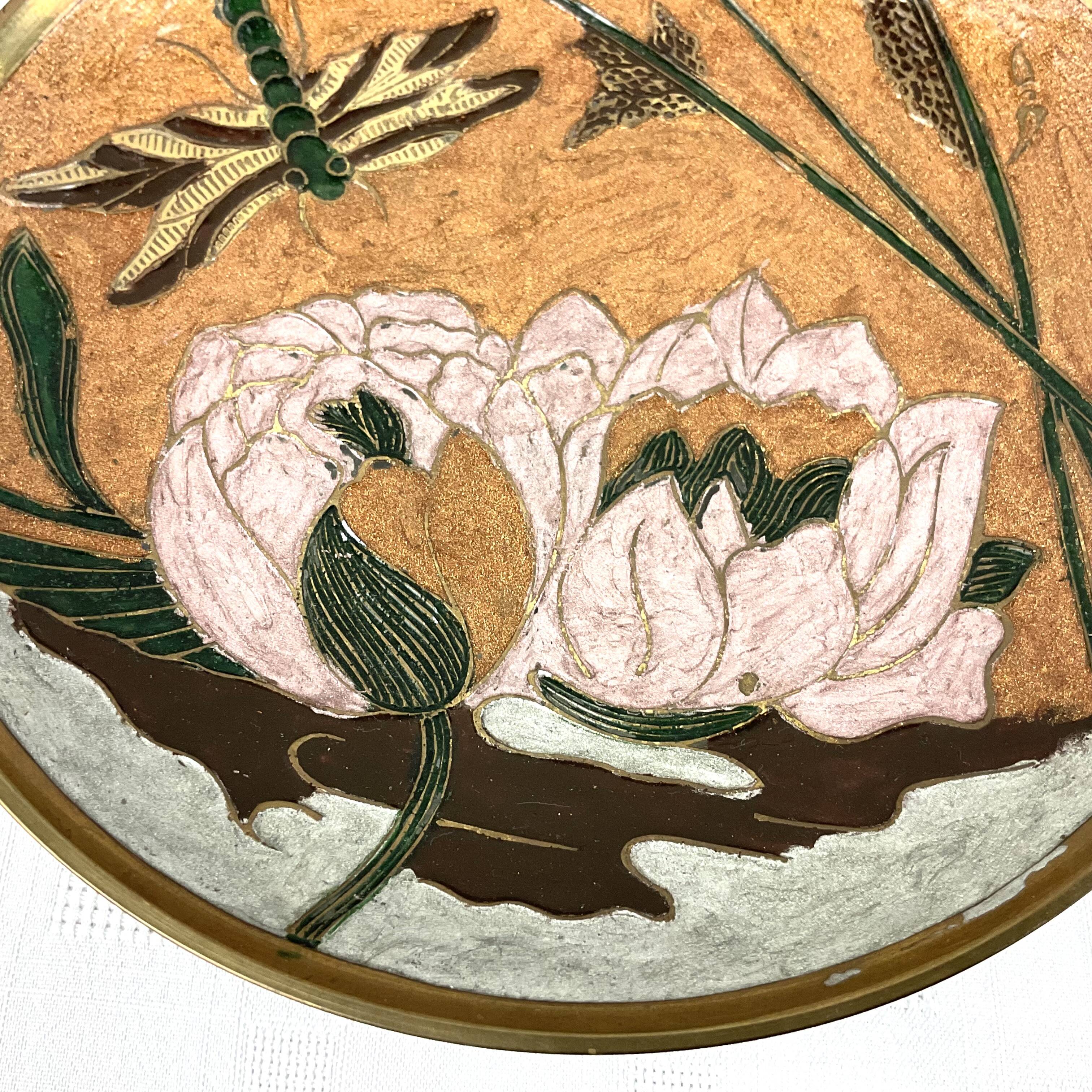 Cup/empty pocket in enameled brass on foot