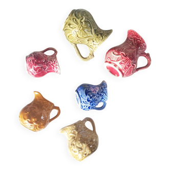 Onnaing milk jug series