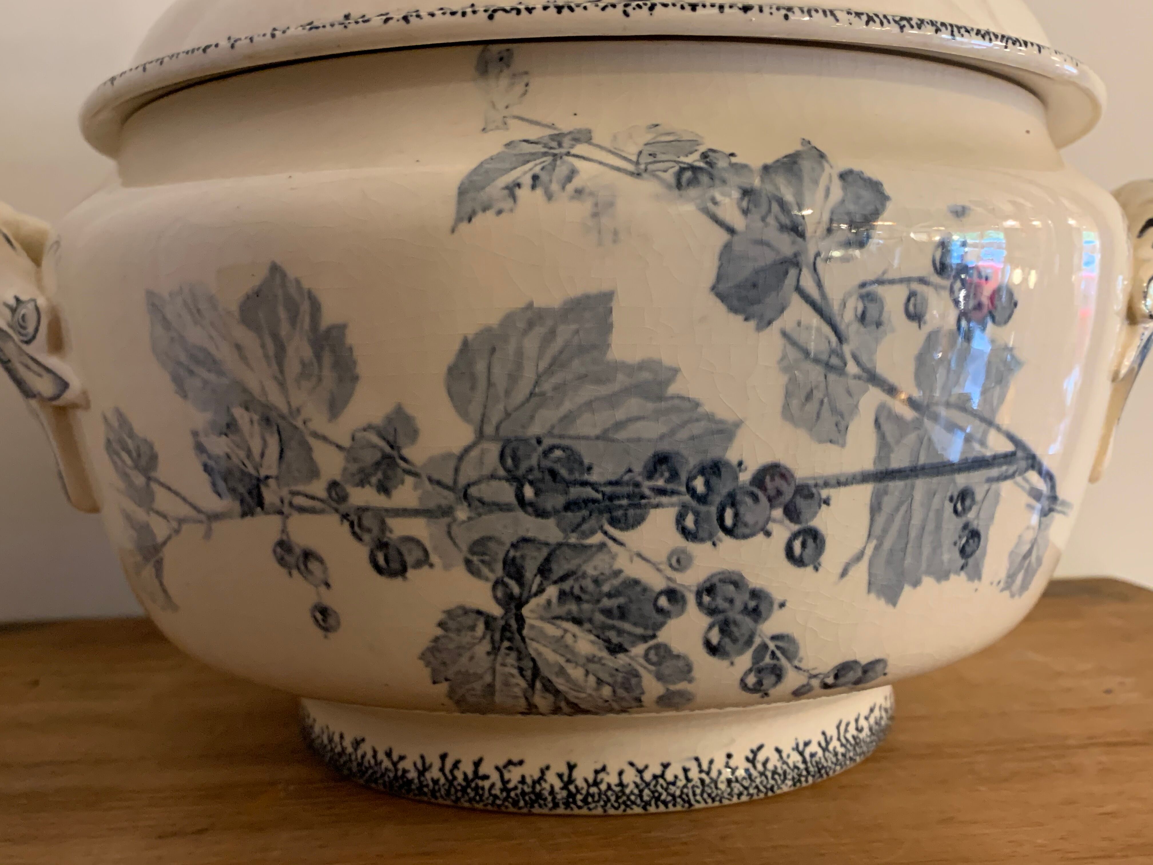 Soupière ravier and dish old blue porcelain Sarreguemines model Groseilles