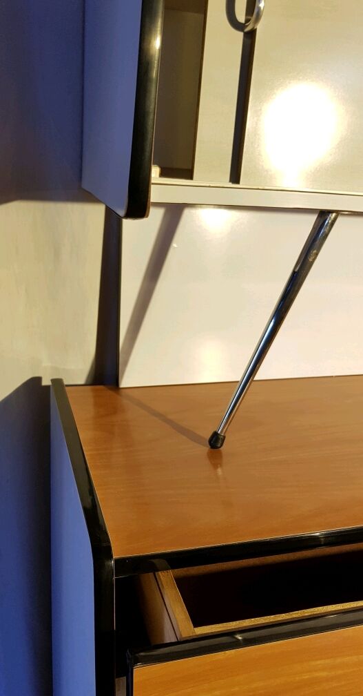 Small buffet formica 2 body 60's