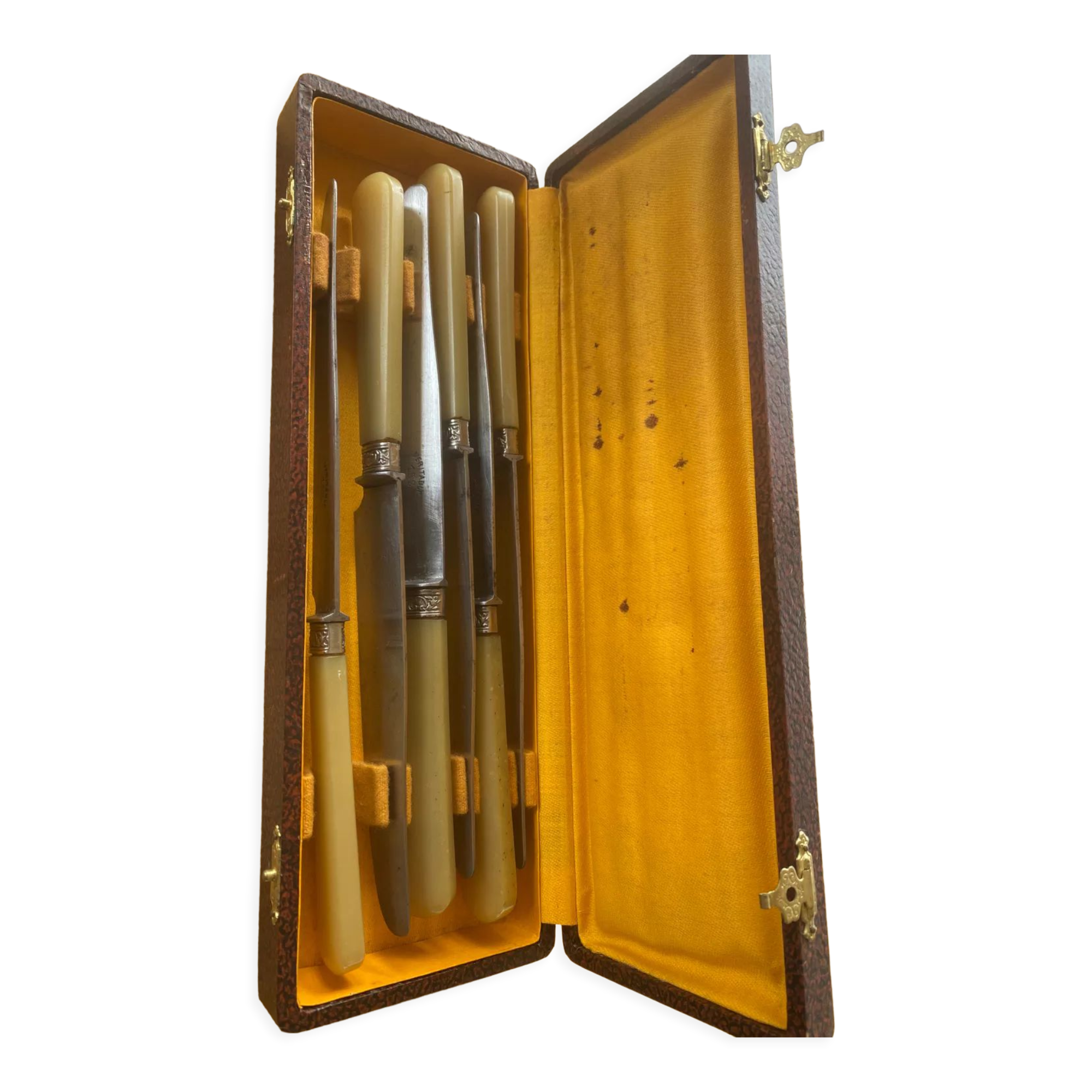 Box of 6 antique knives