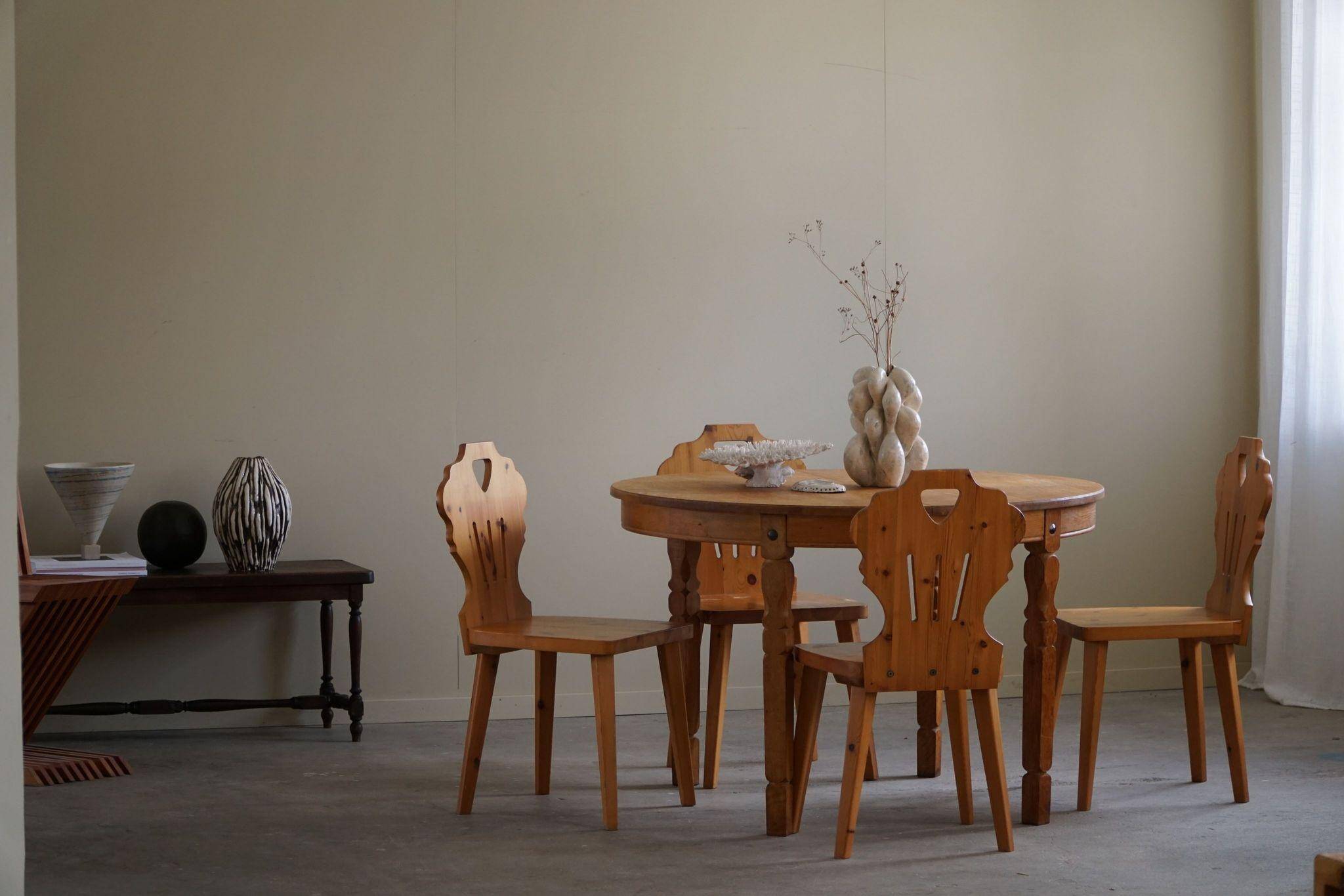 Set of 6 pine chairs