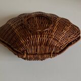 Empty corrugated shell pocket in wicker basket makers