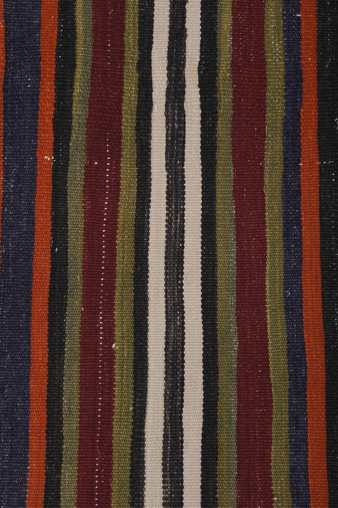 Vintage Turkish kilim, handwoven, 282x325 cm.