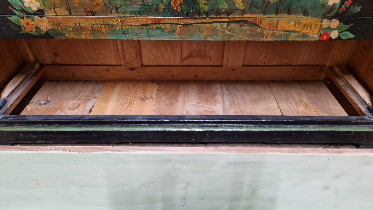 Painted chest of drawers