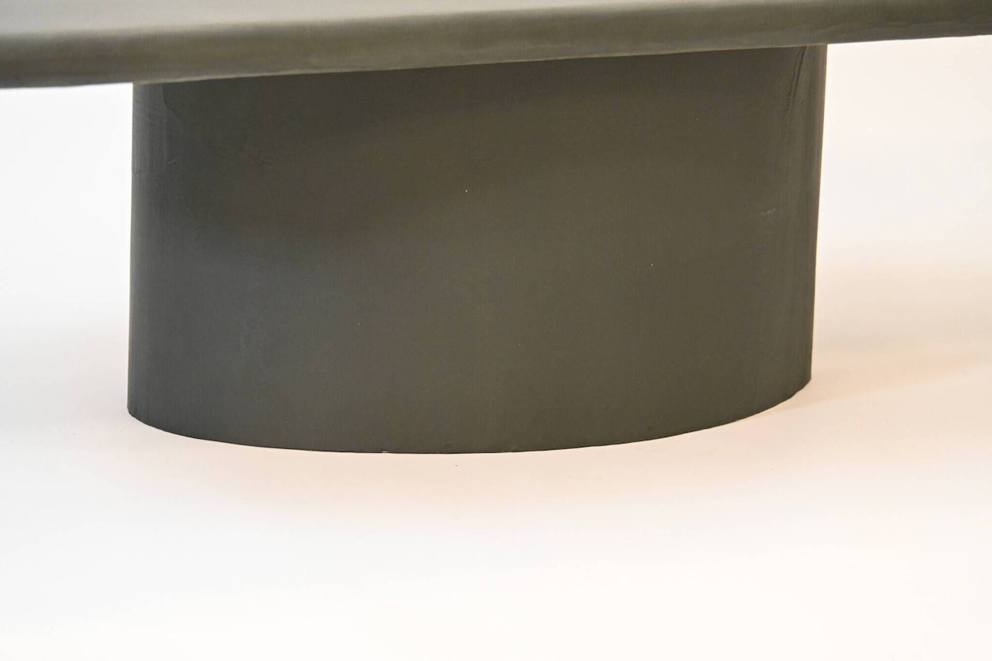 Coffee table in wood and mortex