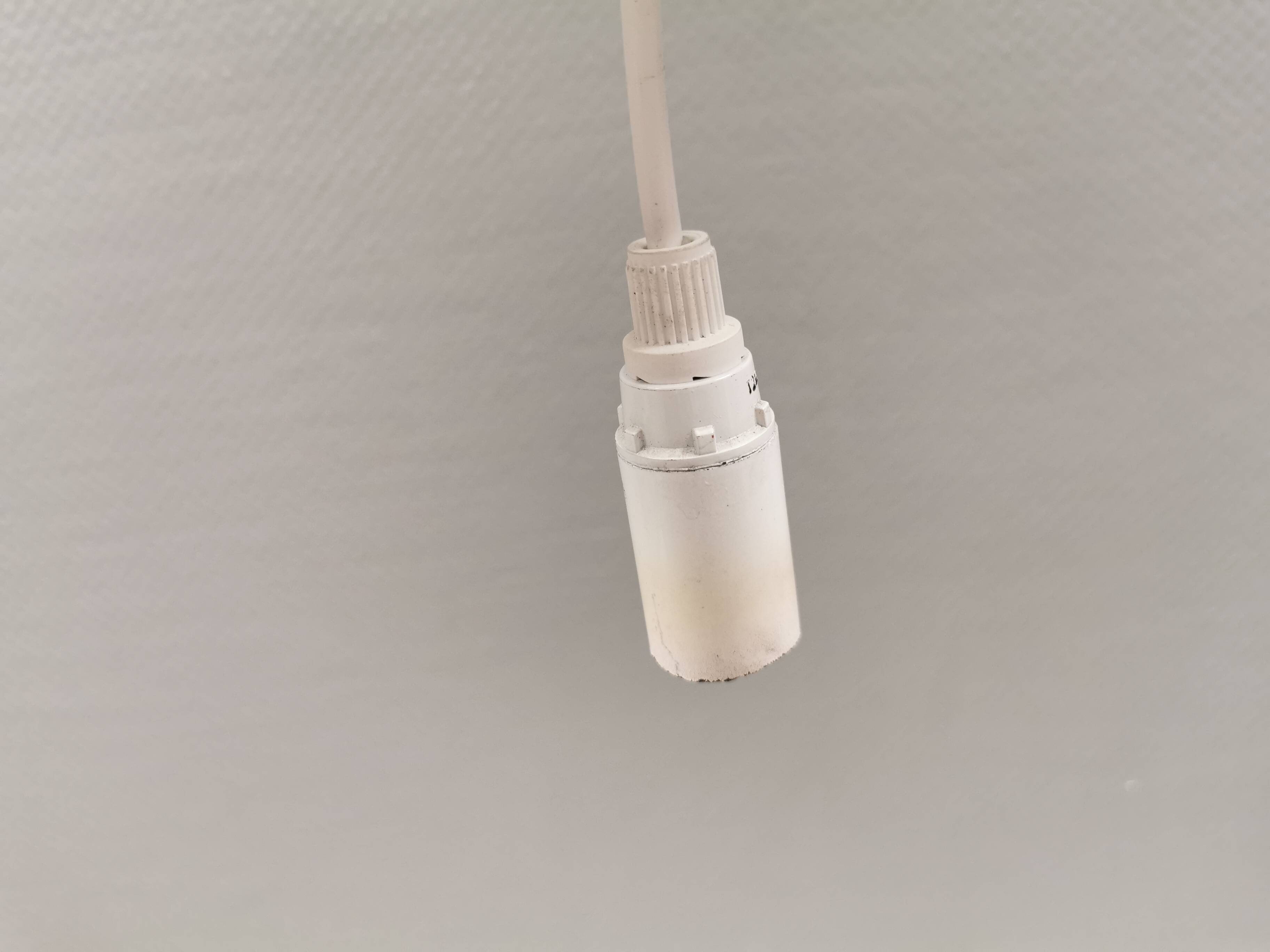 Small slim hanging lamp model Semi.