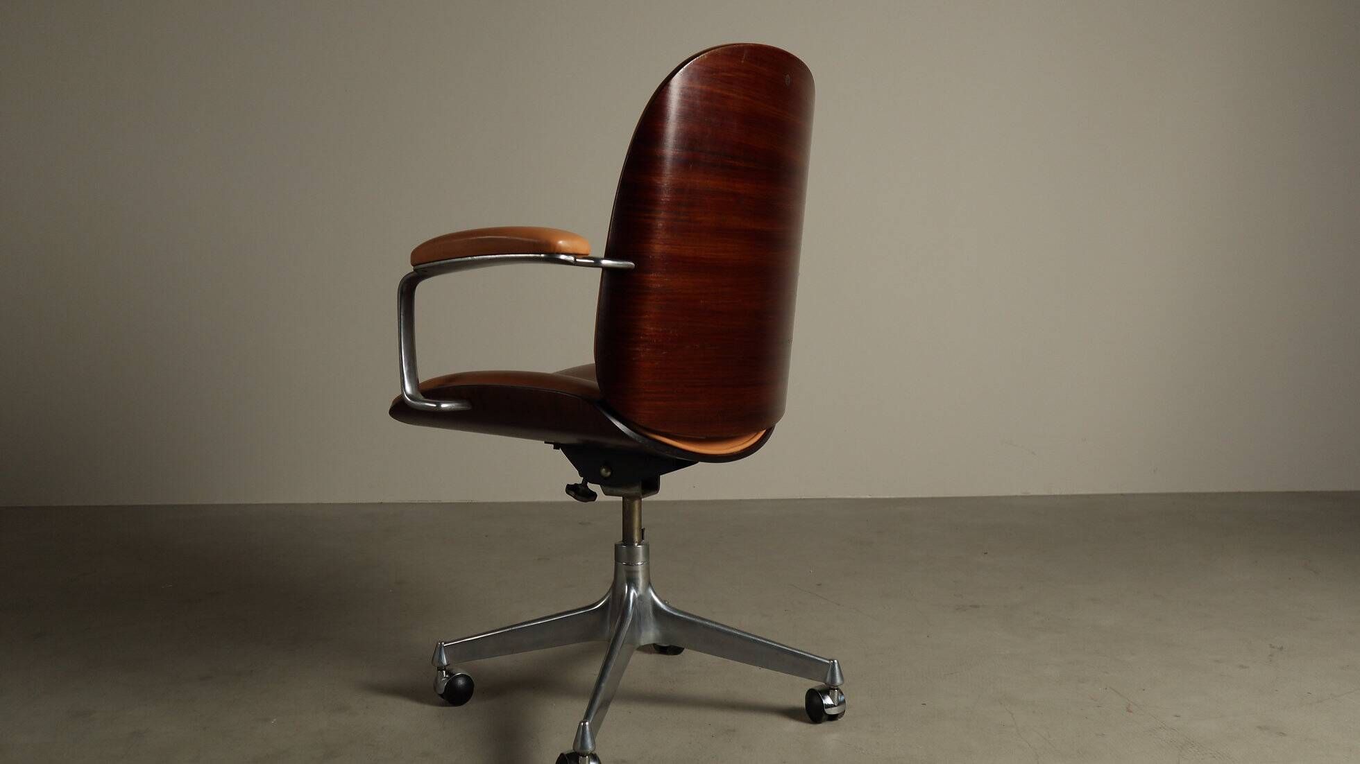 Executive office chair by Ennio Fazioli for MIM Roma, Italy 1960