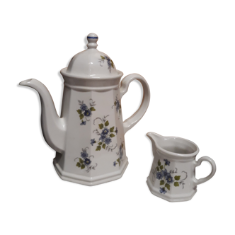 Coffee set where tea: teapot or coffee maker with milk pot
