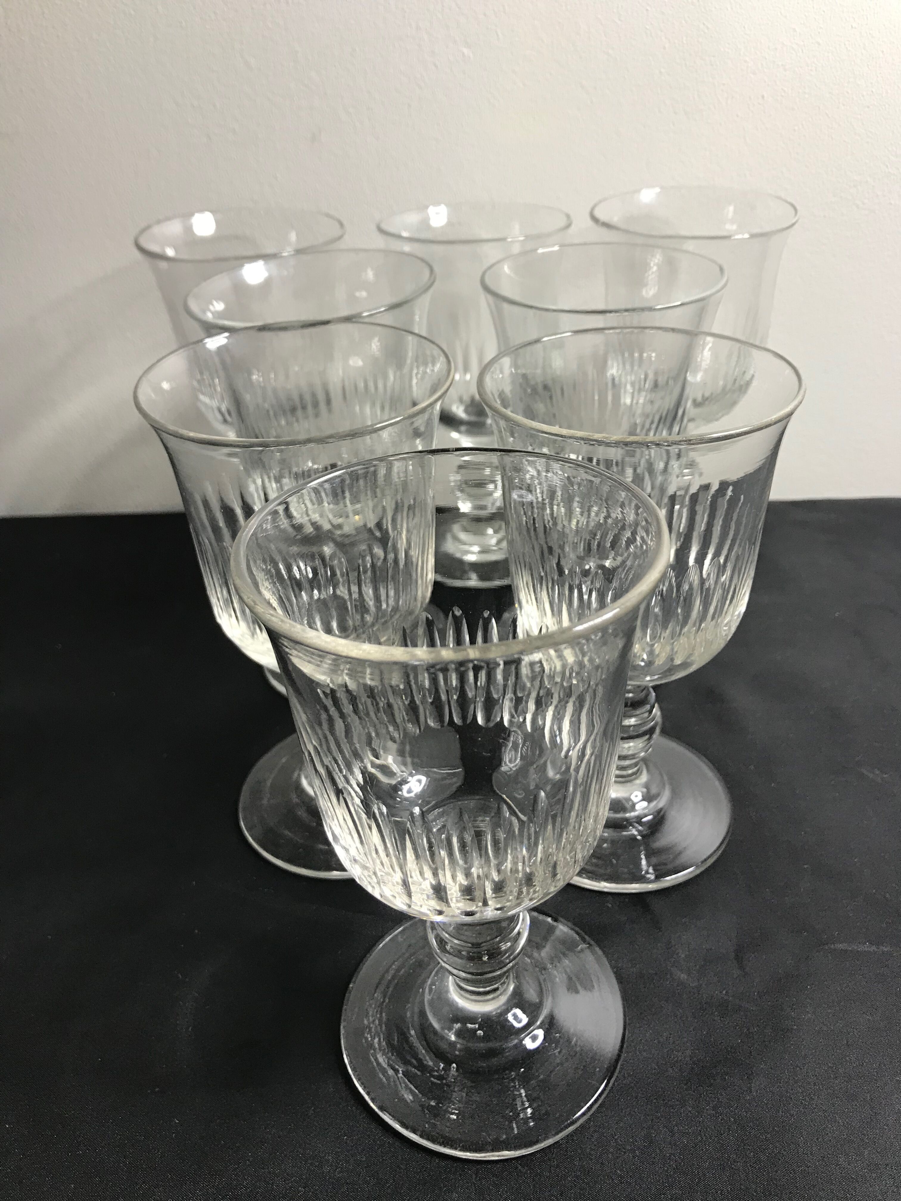 8 verres taillés Louis Philippe