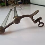 Towel rack in chrome iron and glass