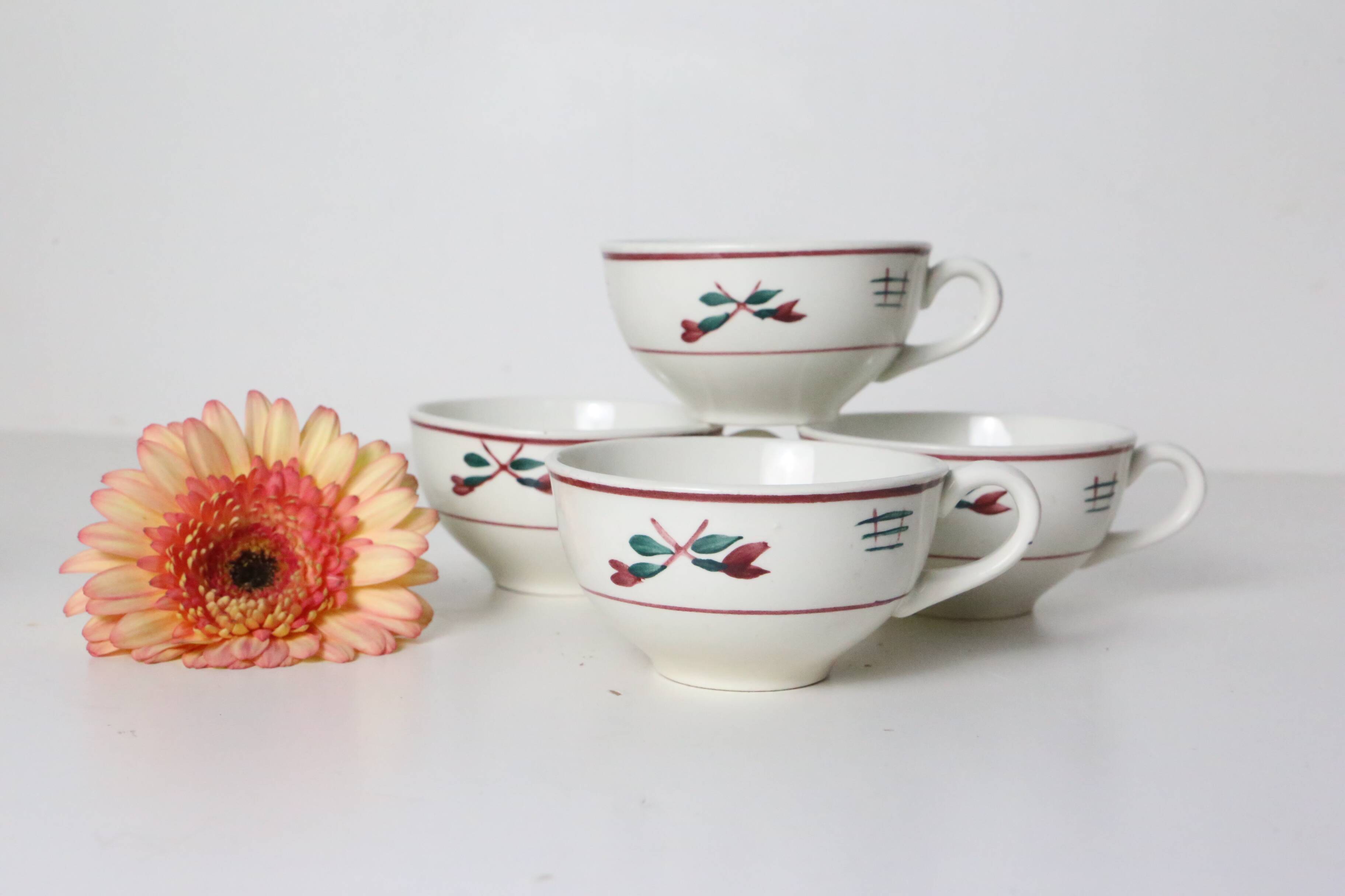 Set of 4 cups, vintage, French