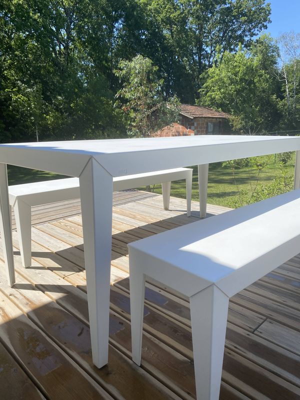 Ensemble de jardin ZEF par Matière Grise (Table + 2 Bancs) – Aluminium