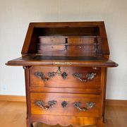 Secretary with drop-down front, signed Jean Laick, master cabinetmaker, cherry wood.