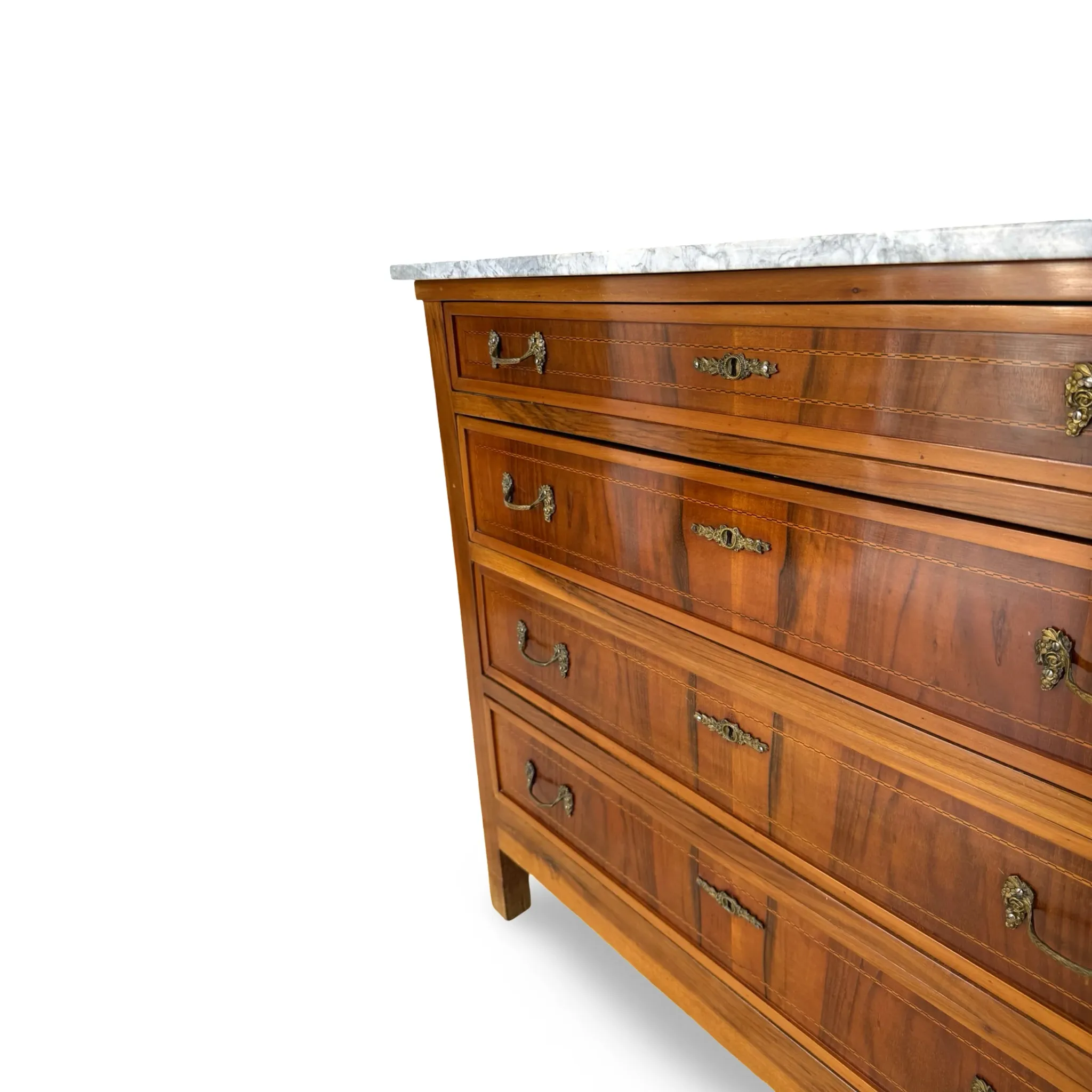 Elegant antique chest of drawers, dating to the early 20th century, ci