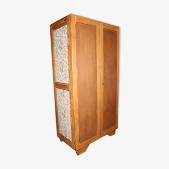 Armoire vintage