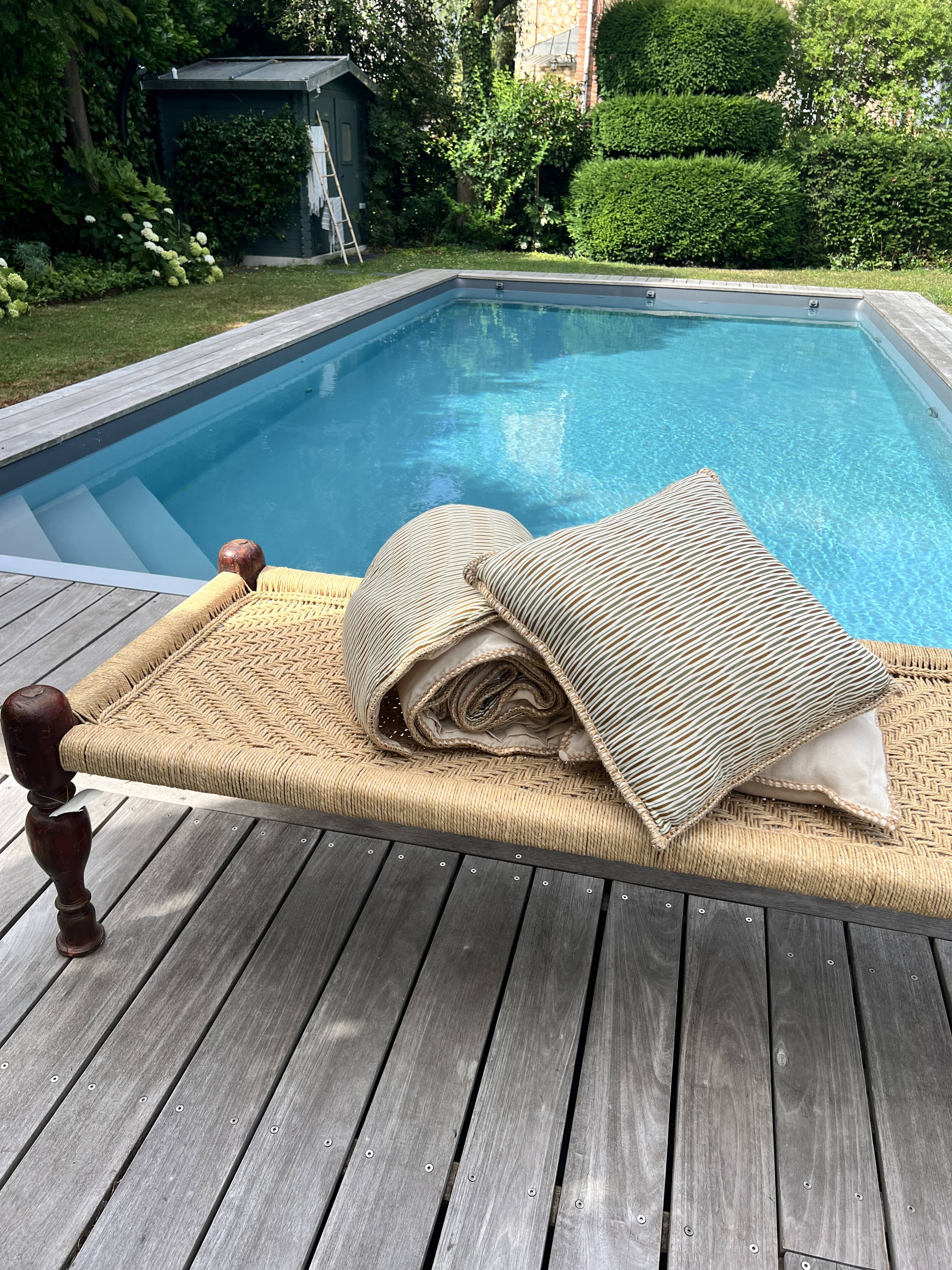 Indian resting bed "charpoy"