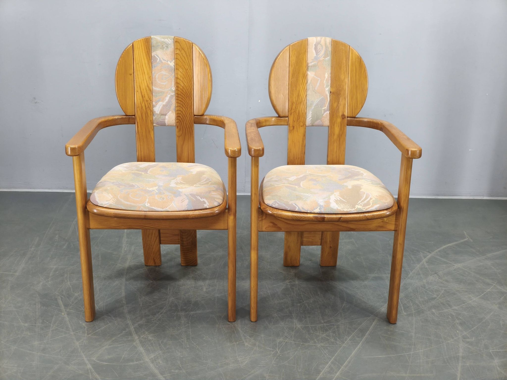 Set of 8 Czech Postmodern Pine Dining Armchairs, 1970s