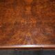 Table d'écriture Renaissance en noyer flamé style Pugin, vers 1850