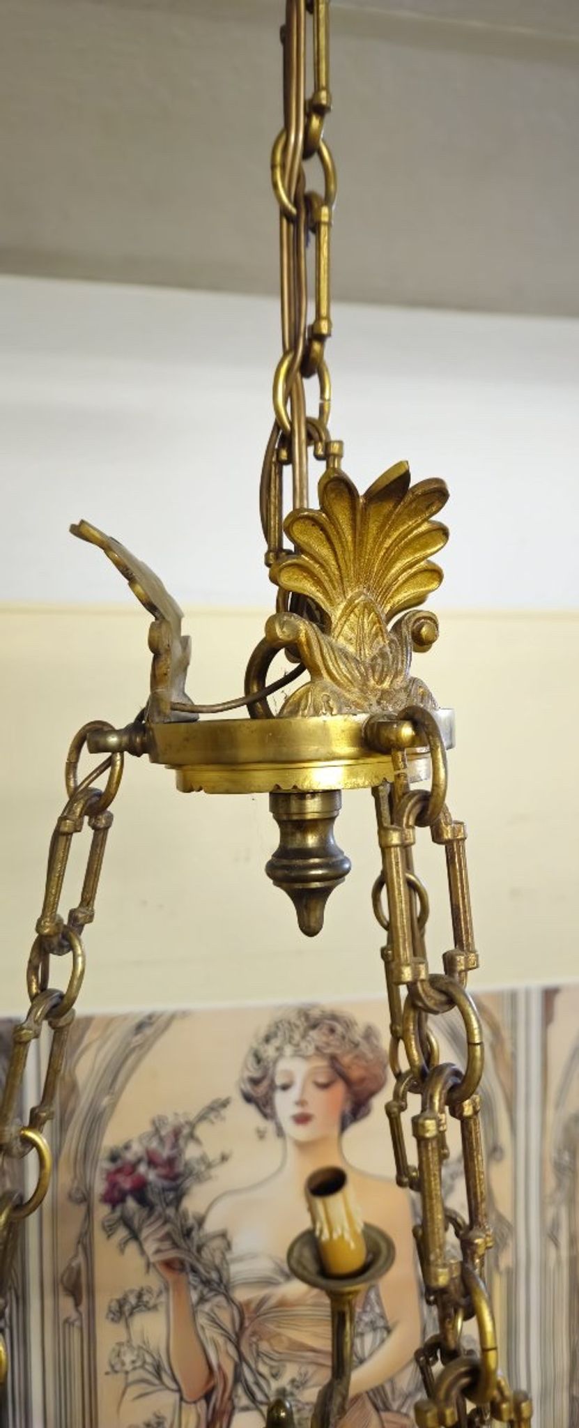 Antique gilded bronze chandelier with six arms, in Empire style.