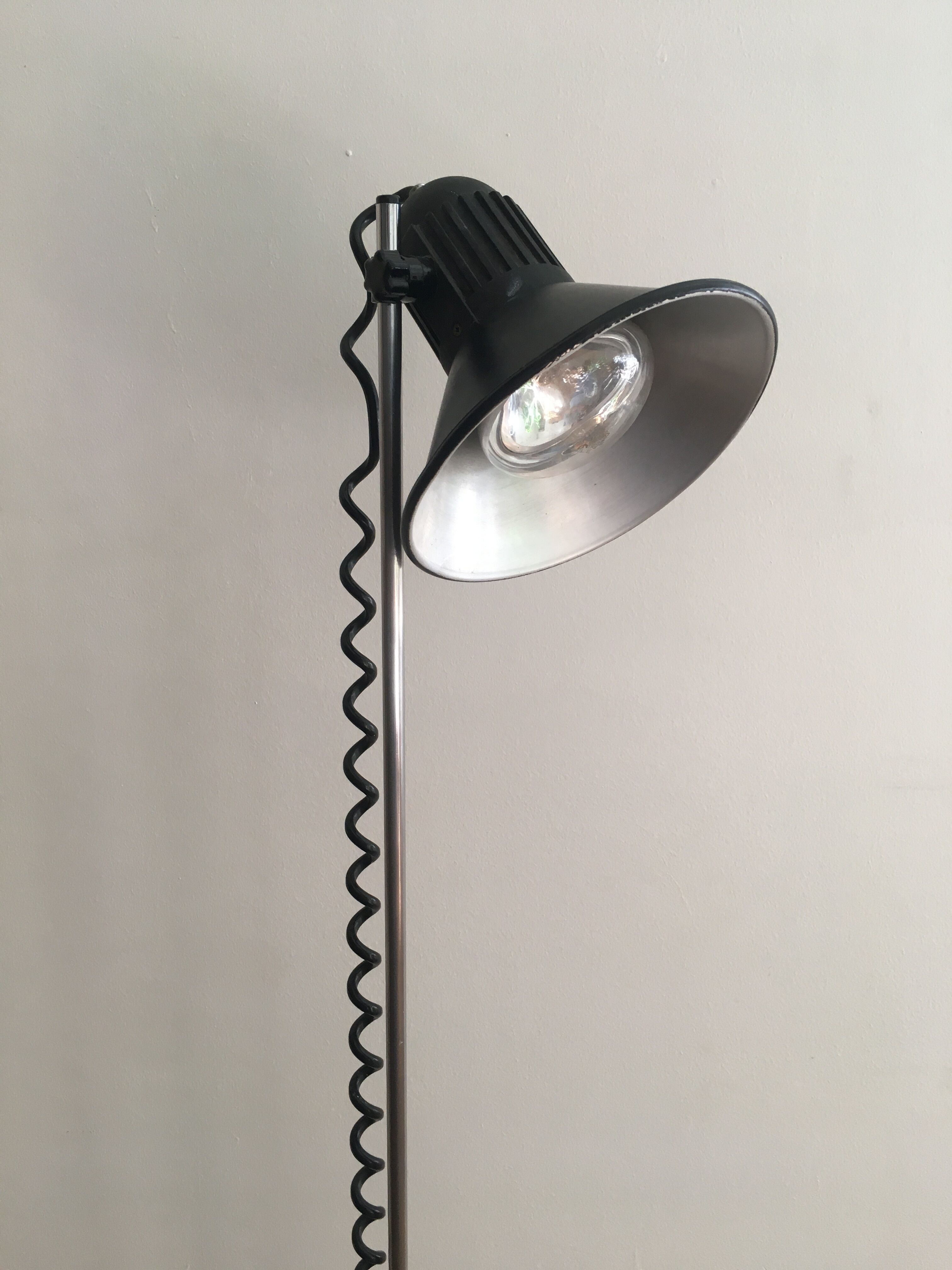 Black projector floor lamp