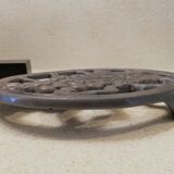 Cast iron underside bunch of grapes