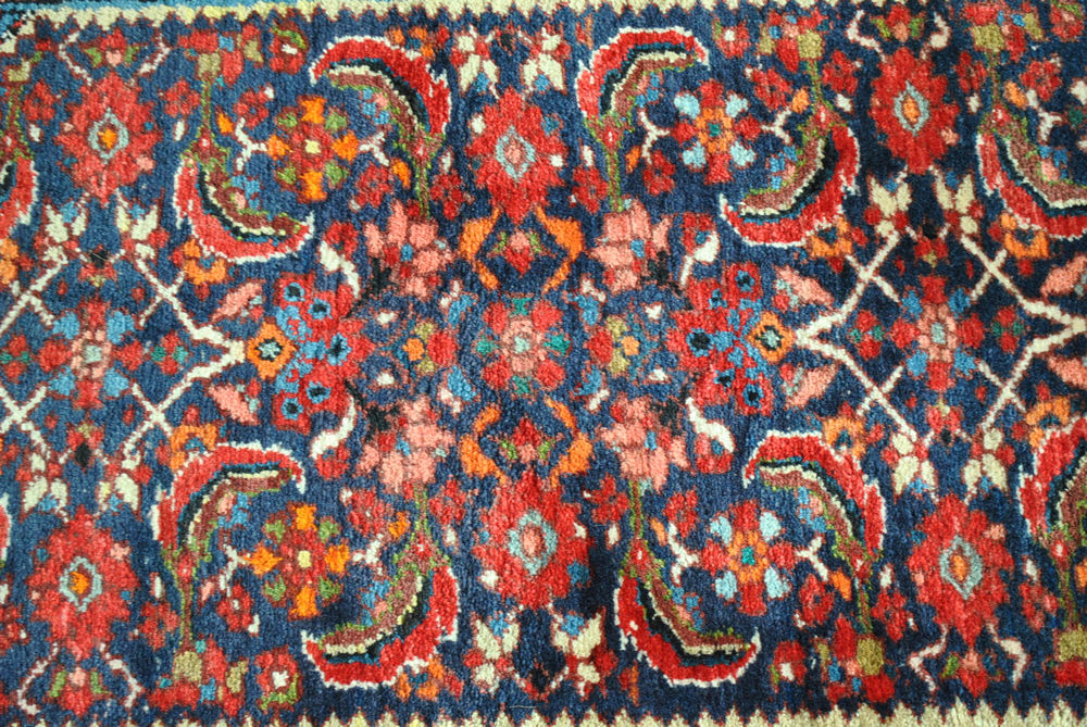 Tapis persan authentique de milieu XXème taille 92 x 128 cm