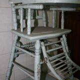 Chaise haute ancienne