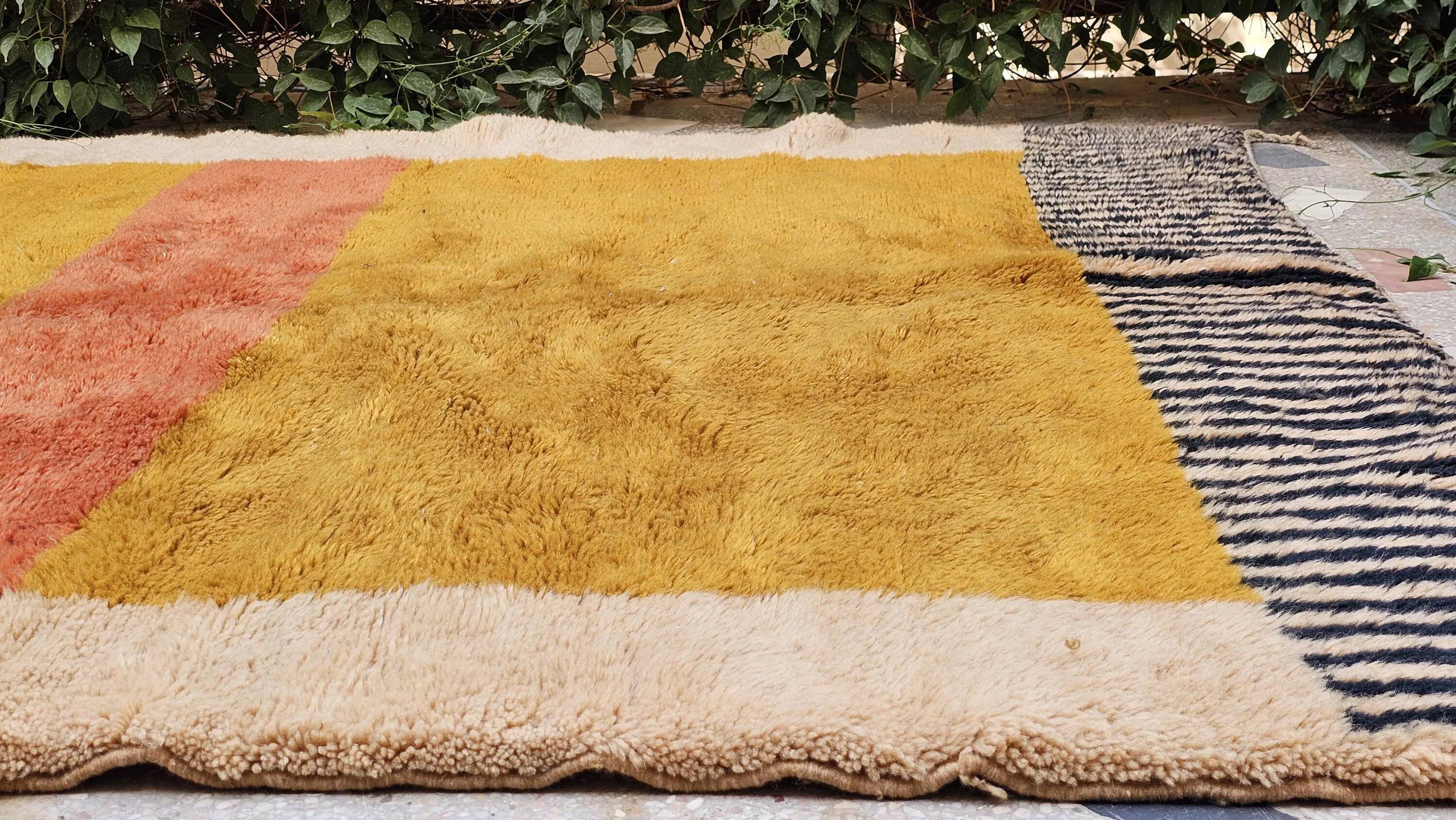 Traditional handmade carpet 250cm x 150cm Moroccan