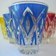 Suite de six verres de couleur à liqueur