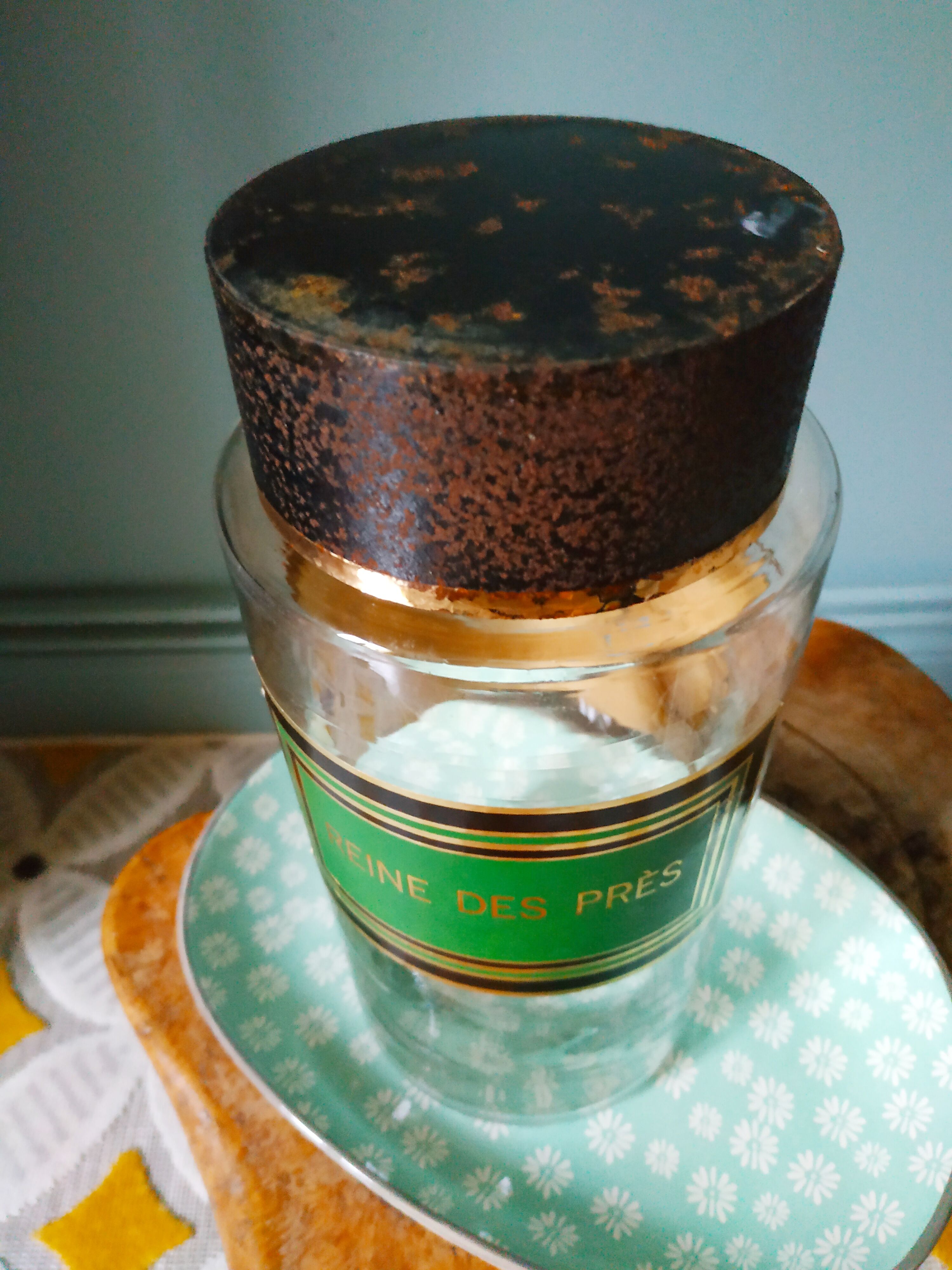 Bottle old pharmacy herbalism early nineteenth century double green label