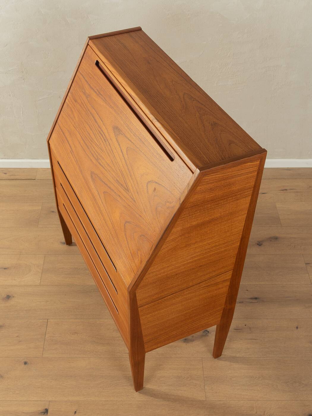 1960s Bureau