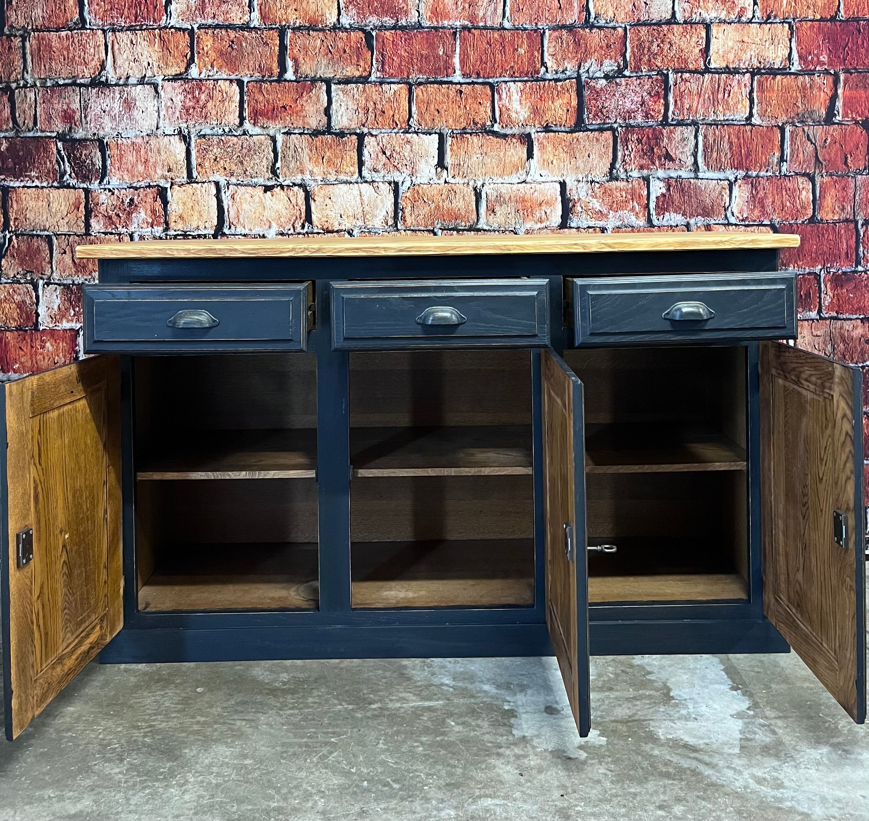 Oak sideboard / TV stand