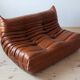 Ensemble Togo de canapé 2 places, fauteuil et pouf en cuir marron whiskey.