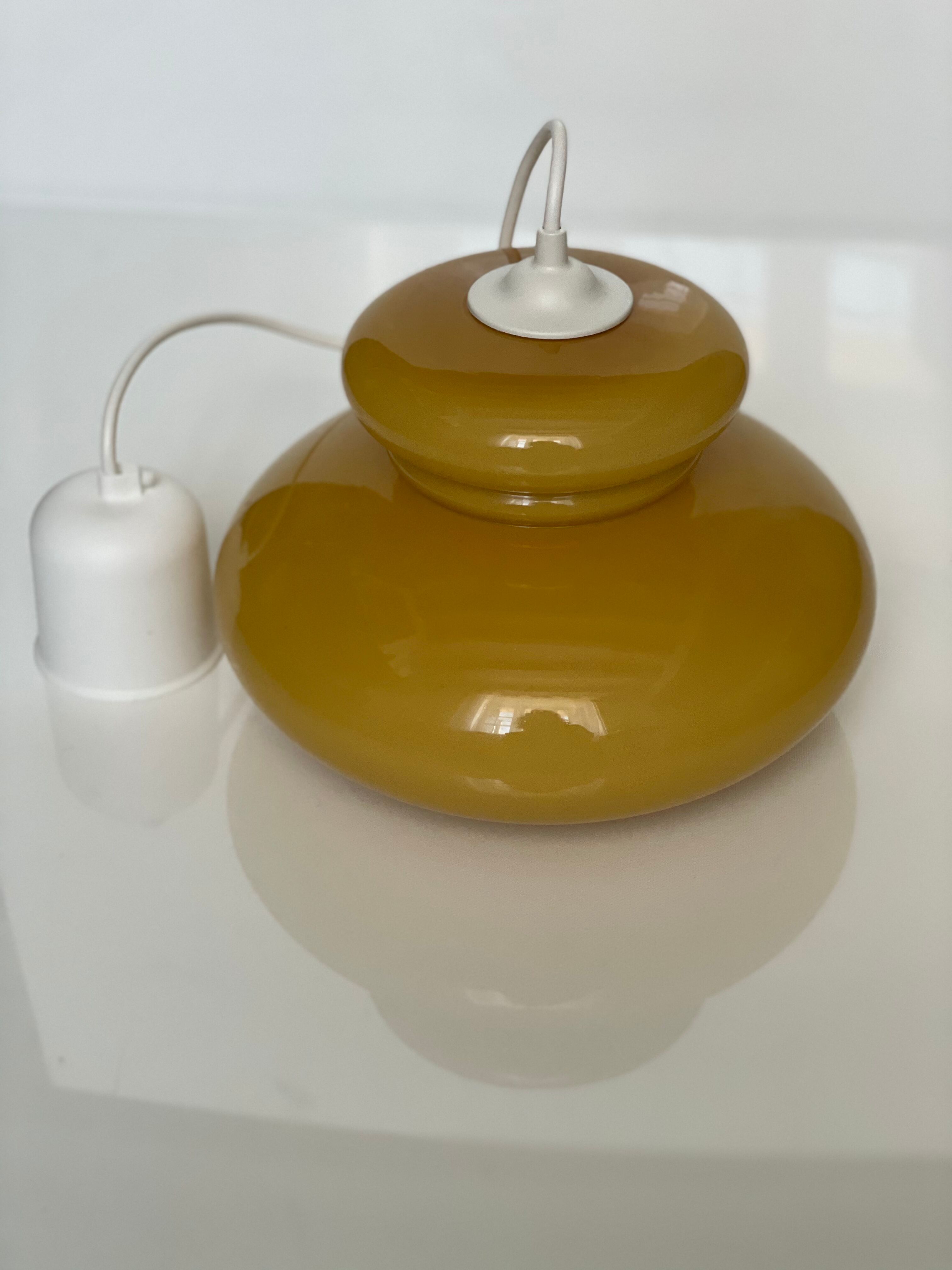 Suspension opaline vintage année 70 jaune moutarde