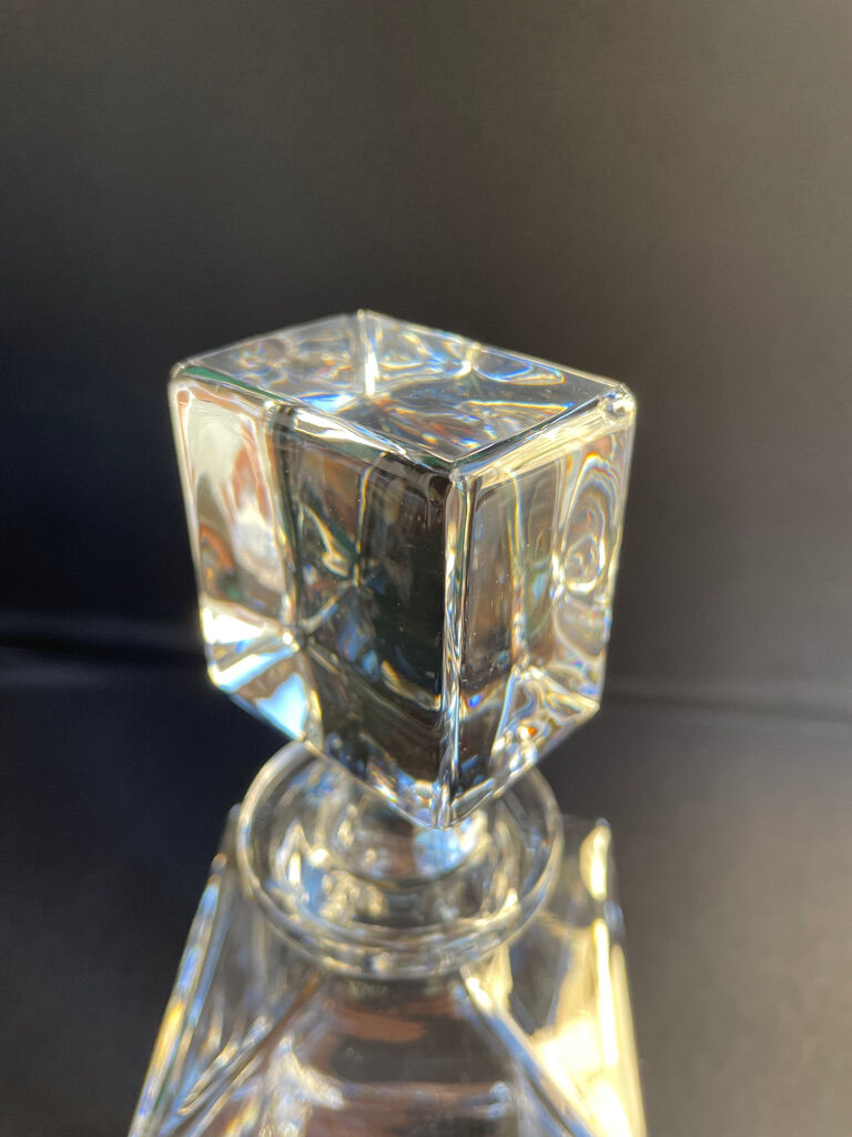 Whisky decanter in blown and cut crystal