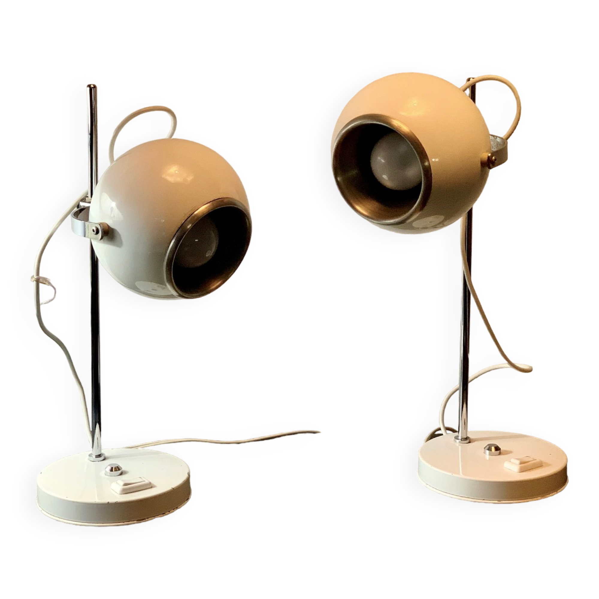 Duo of Delmas house Eyeball lamps