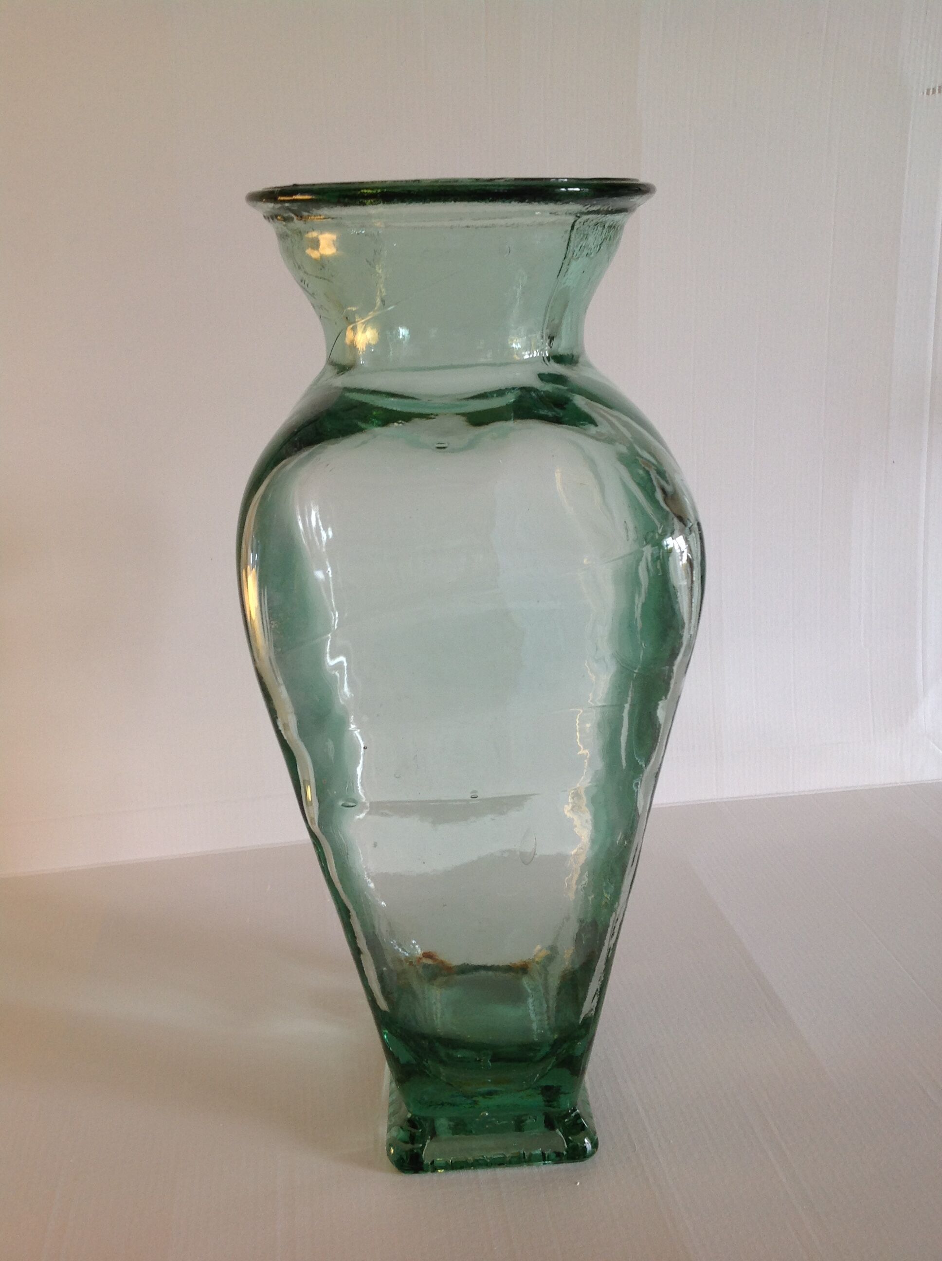 Trapeze vintage thick glass vase