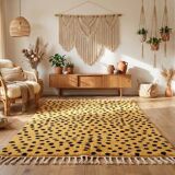 Beni Ourain Berber rug made of natural wool, handmade, 150/250 cm.